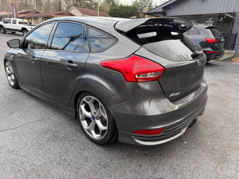 2017 Ford Focus ST