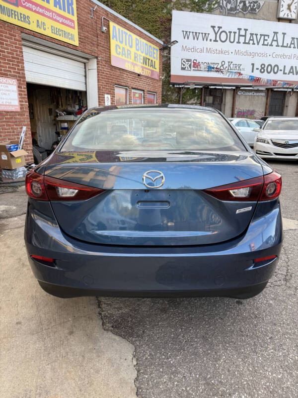 2018 Mazda MAZDA3 Sport