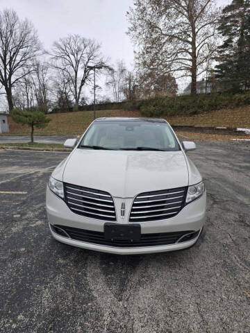2019 Lincoln MKT Reserve
