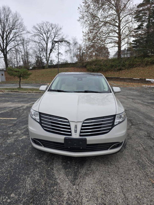 2019 Lincoln MKT Reserve