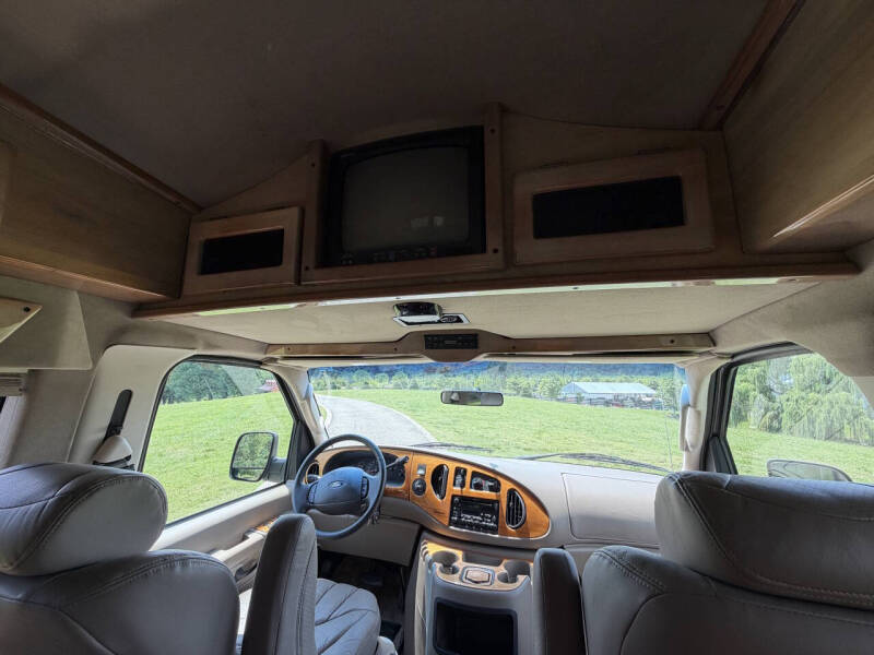 2003 Ford E-Series E-150