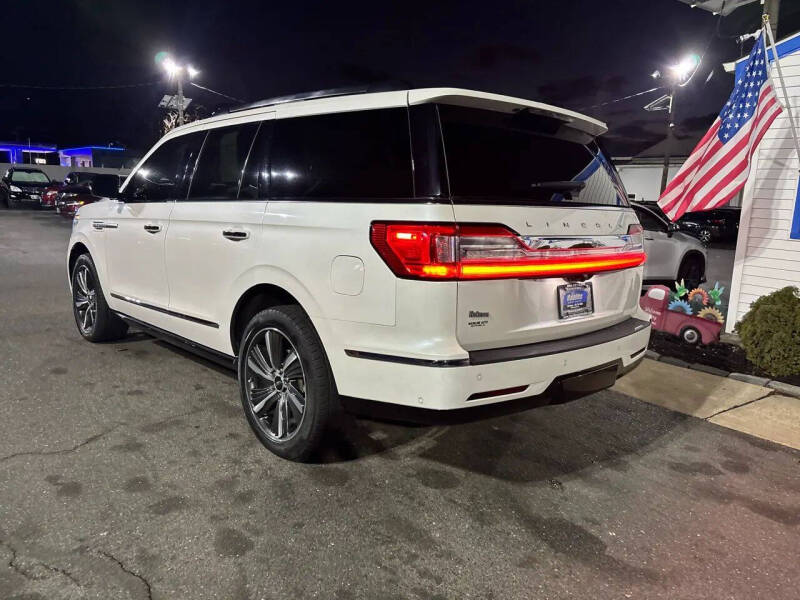 2019 Lincoln Navigator Select