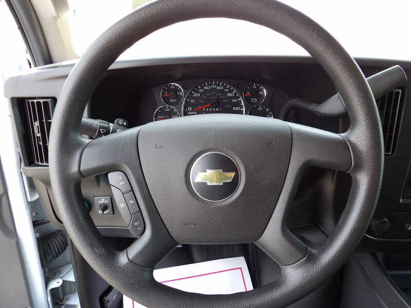 2023 Chevrolet Express 3500