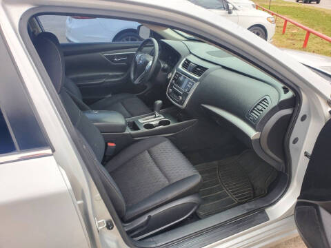 2017 Nissan Altima 2.5 SR