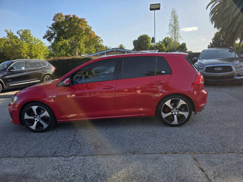 2015 Volkswagen Golf GTI SE