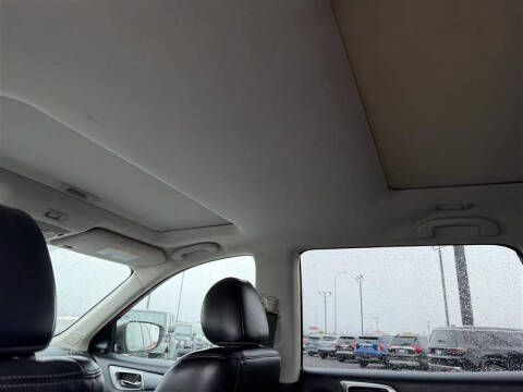 2019 Nissan Pathfinder SL