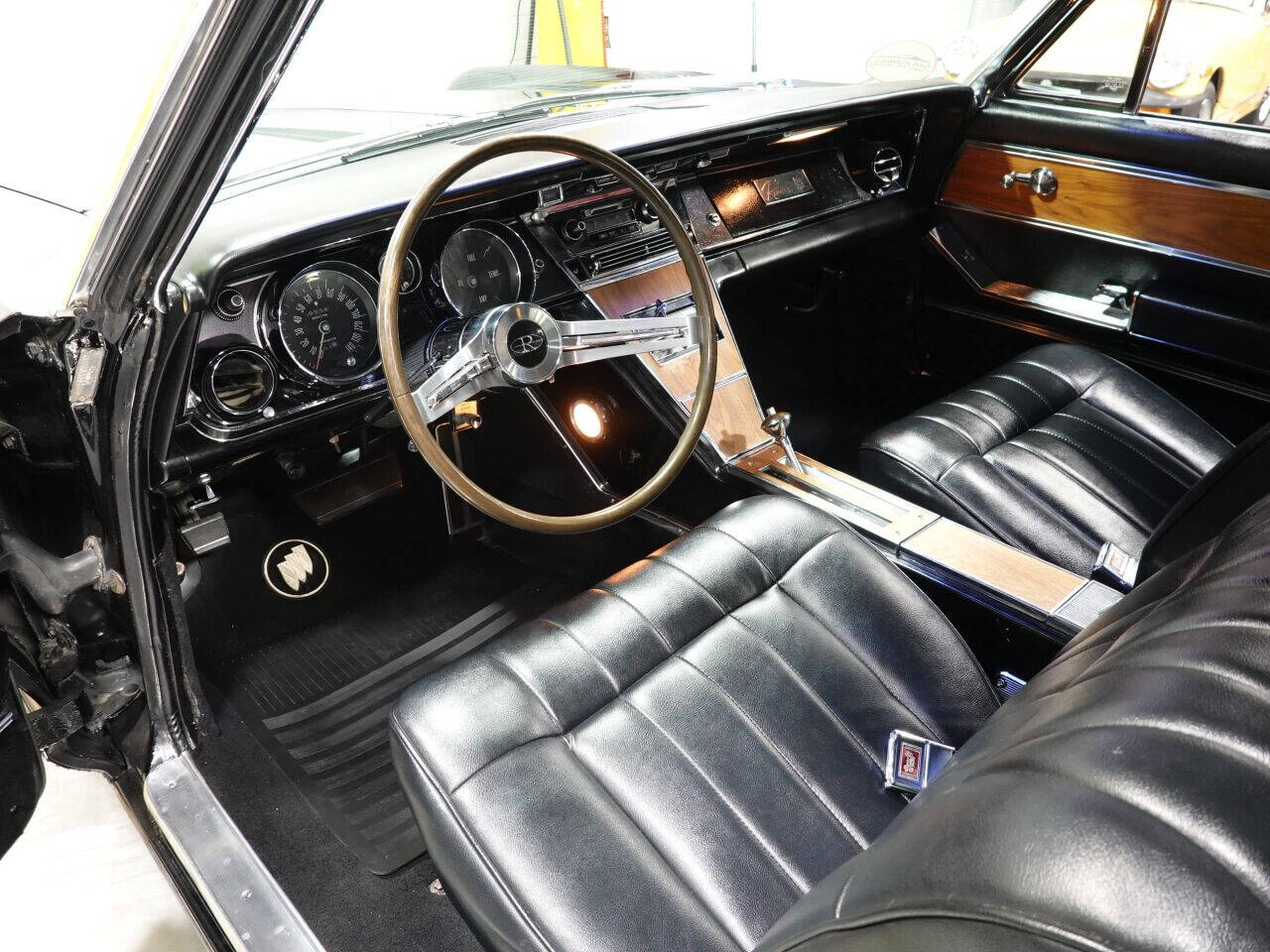 1965 Buick Riviera 16