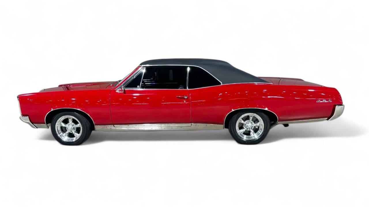 1967 Pontiac GTO 2