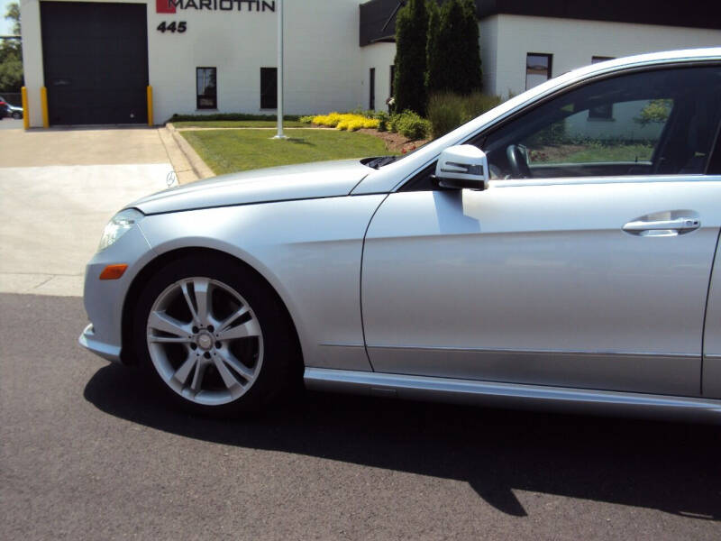 2013 Mercedes-Benz E-Class E350 Luxury photo 11