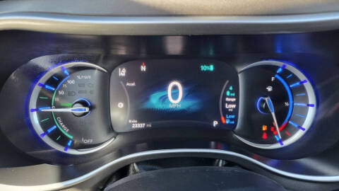 2024 Chrysler Pacifica Plug-In Hybrid Select