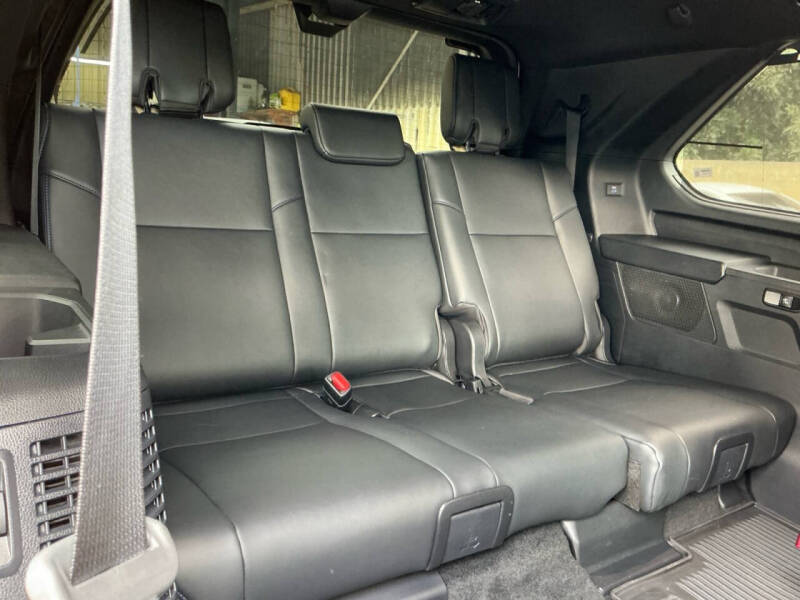 2023 Toyota Sequoia SR5