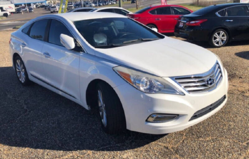 2013 Hyundai Azera for sale at Cajun Auto Resales, LLC in Lafayette LA