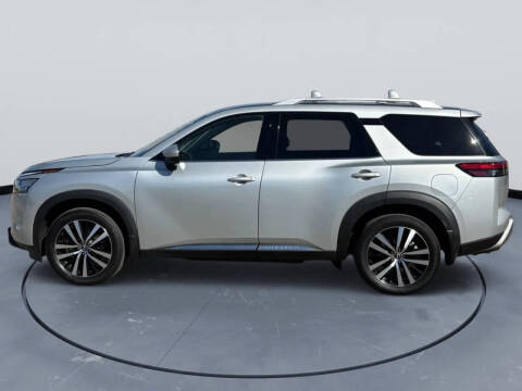 2024 Nissan Pathfinder Platinum