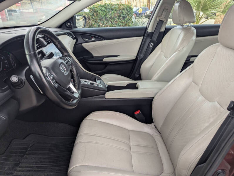 2019 Honda Insight Touring