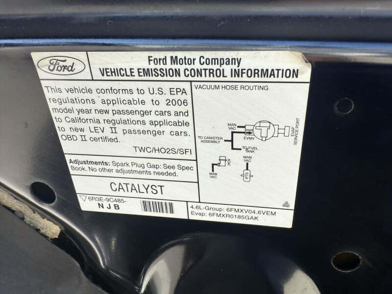 2005 Ford Mustang GT Deluxe