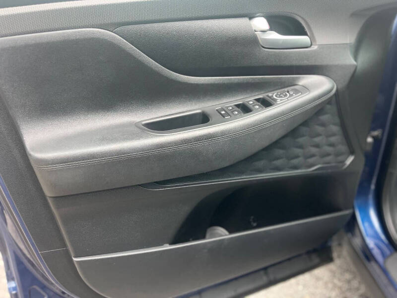 2020 Hyundai Santa Fe SE