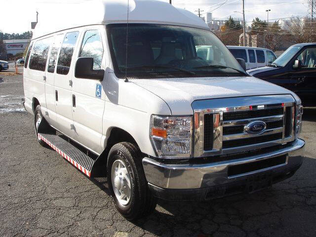 2014 Ford E-Series E-350 SD