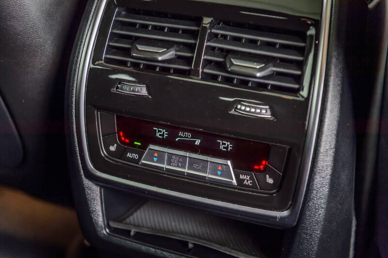 2022 BMW X6 xDrive40i