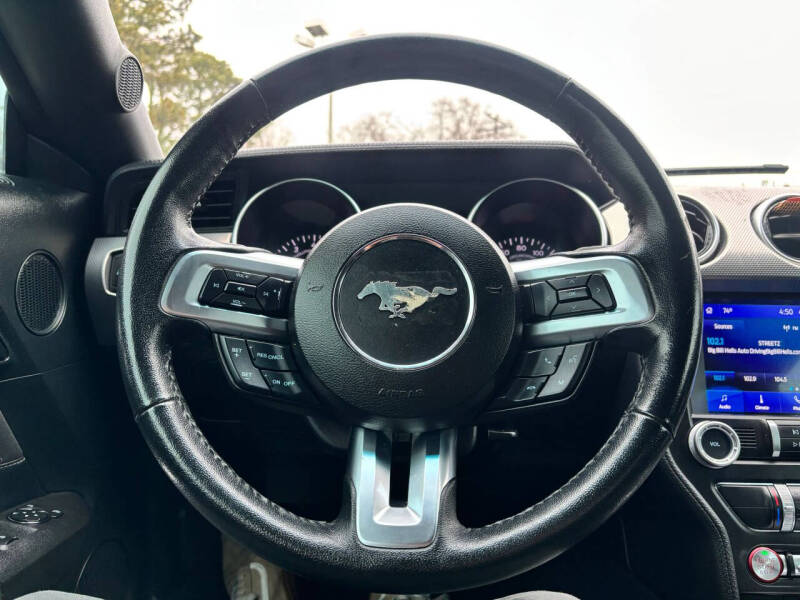 2020 Ford Mustang