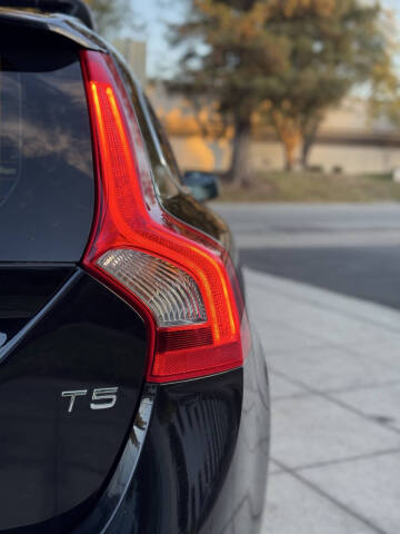 2015 Volvo V60 T5 Drive-E Premier