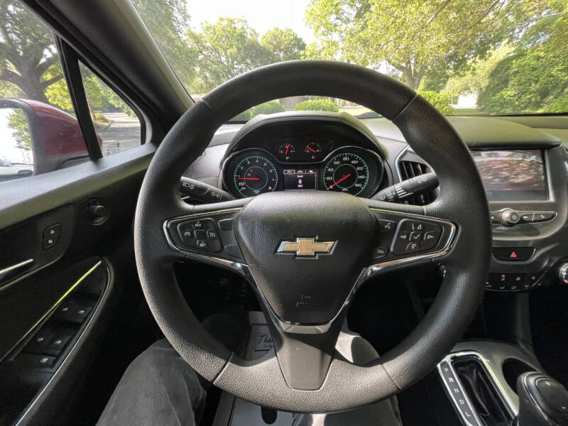 2017 Chevrolet Cruze LT Auto
