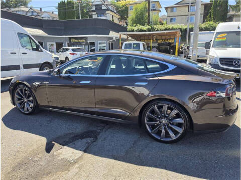 2013 Tesla Model S Performance