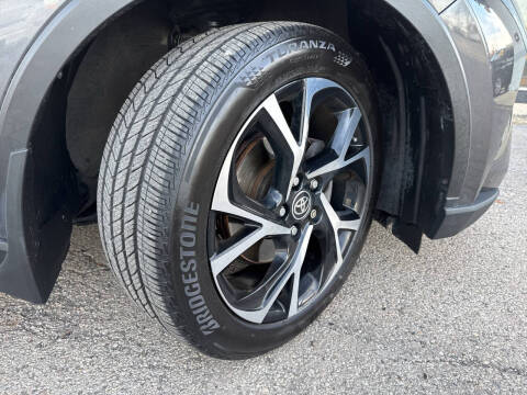 2021 Toyota C-HR XLE