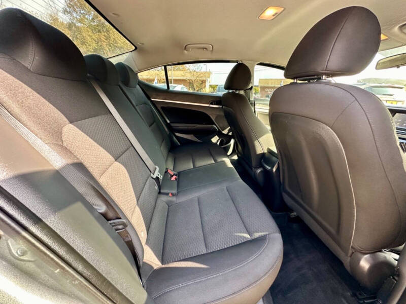 2019 Hyundai Elantra SEL