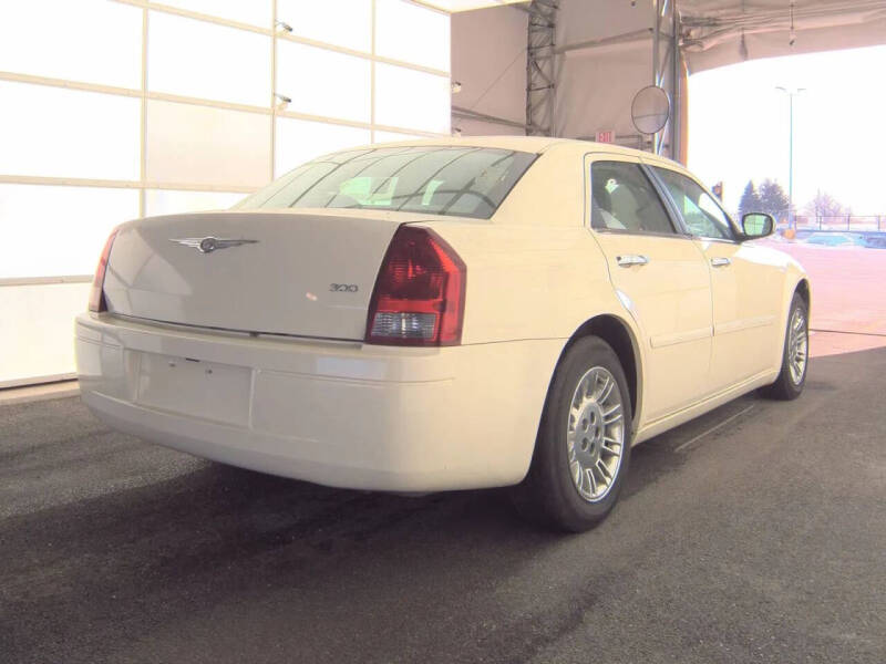 2005 Chrysler 300