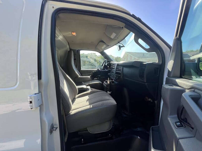 2016 Chevrolet Express 2500