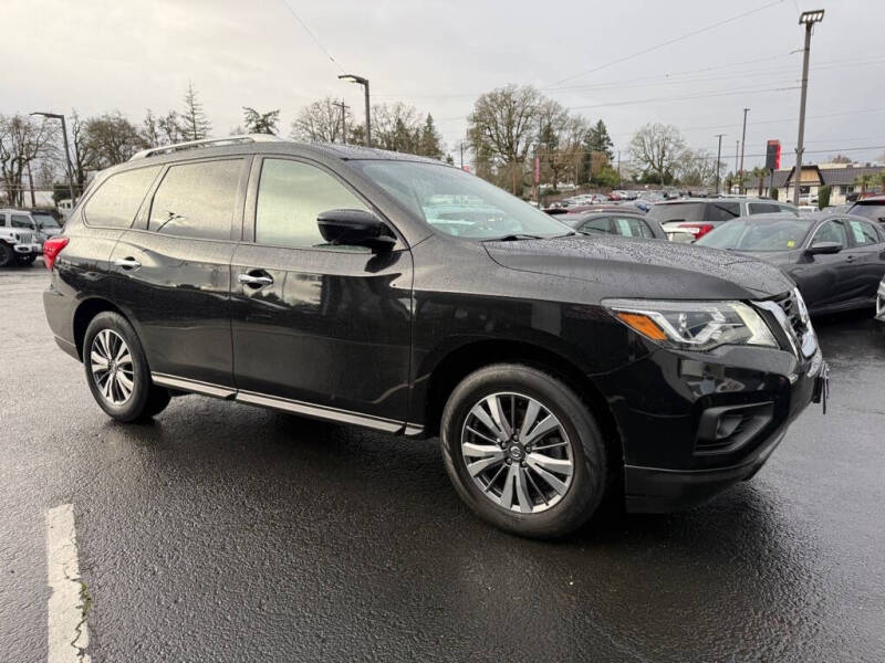 2019 Nissan Pathfinder SL