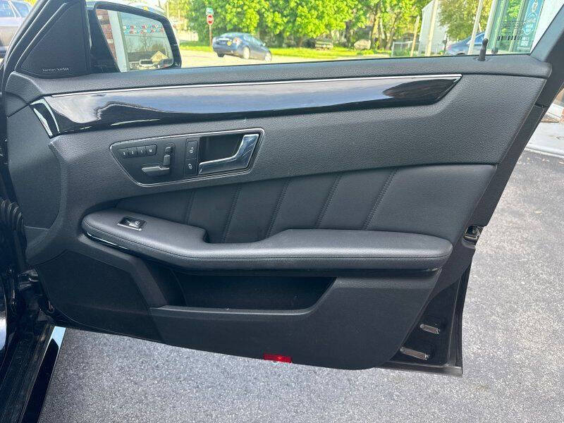 2010 Mercedes-Benz E-Class E 550 Luxury 4MATIC