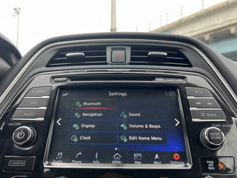 2017 Nissan Maxima 3.5 SR