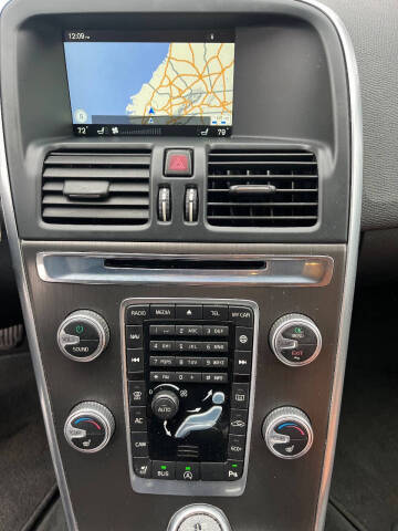 2016 Volvo XC60 T5 Drive-E Premier