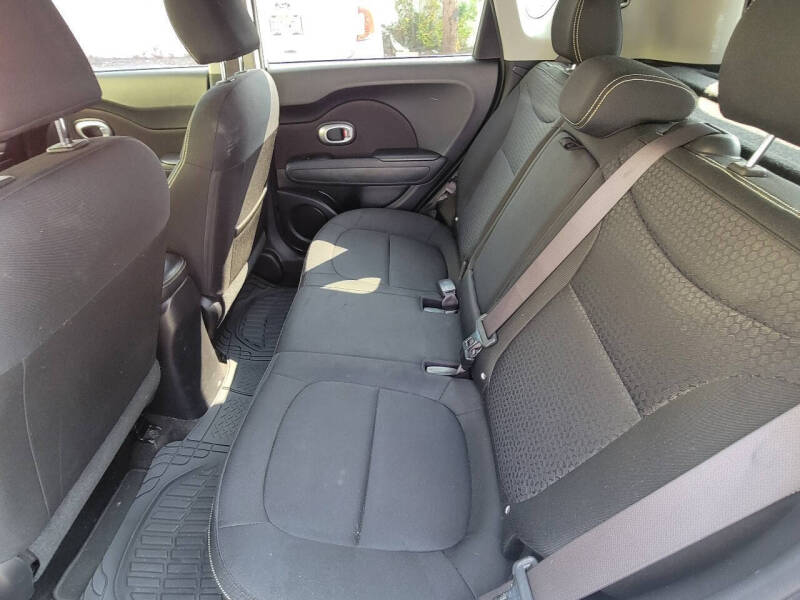 2015 Kia Soul +