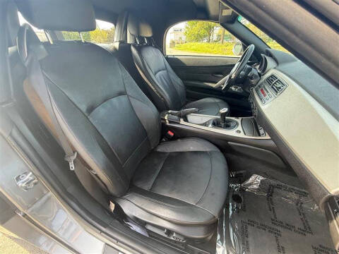 2004 BMW Z4 3.0i