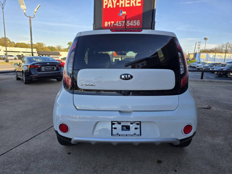 2017 Kia Soul +