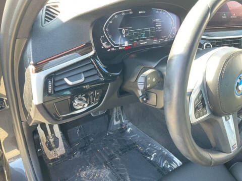 2022 BMW 5 Series 530e