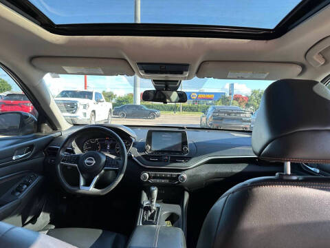 2020 Nissan Altima 2.5 SR