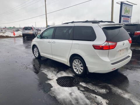 2015 Toyota Sienna XLE Premium 7-Passenger