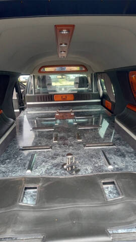 2010 Cadillac DTS Pro Funeral Coach