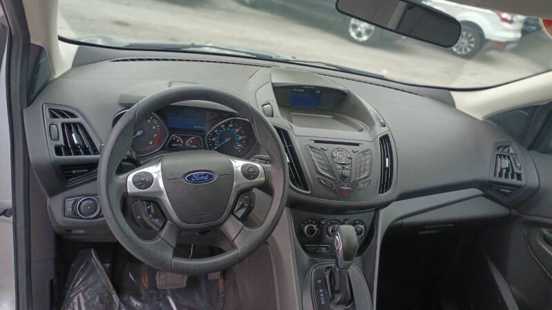 2014 Ford Escape S