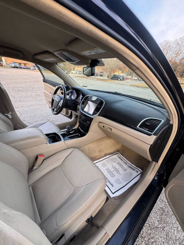 2012 Chrysler 300 Limited