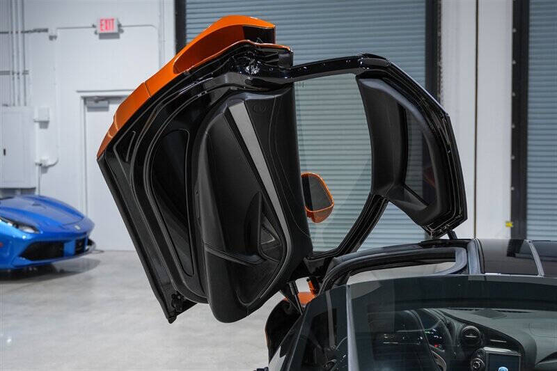 2018 McLaren 720S Luxury