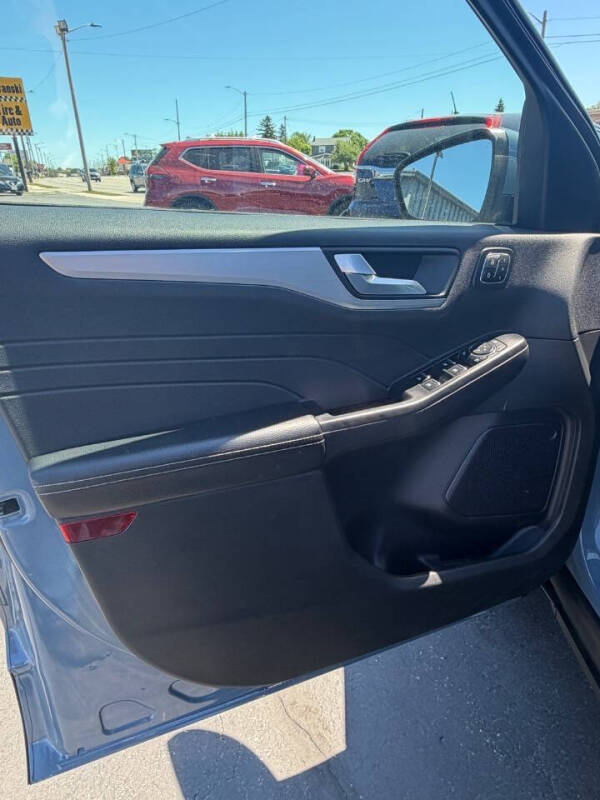 2024 Ford Escape Platinum