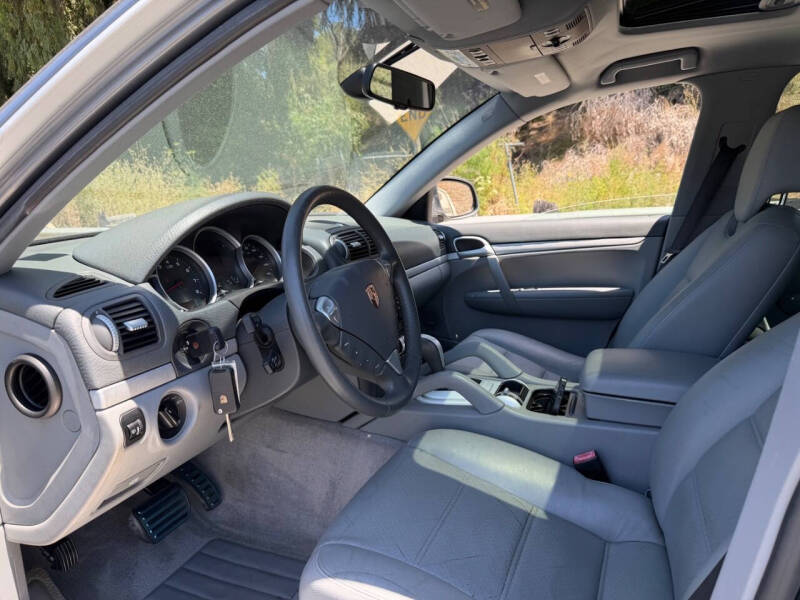 2004 Porsche Cayenne S