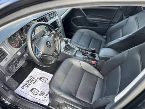 2015 Volkswagen Golf SportWagen TDI S