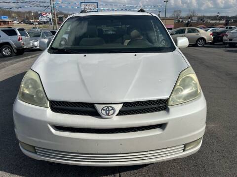 2004 Toyota Sienna for sale at Huck´s Auto Sales Inc in Cape Girardeau MO