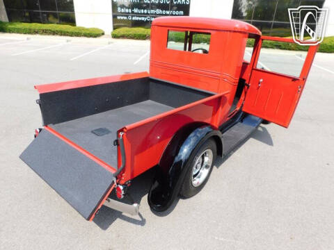 1933 Chevrolet Apache