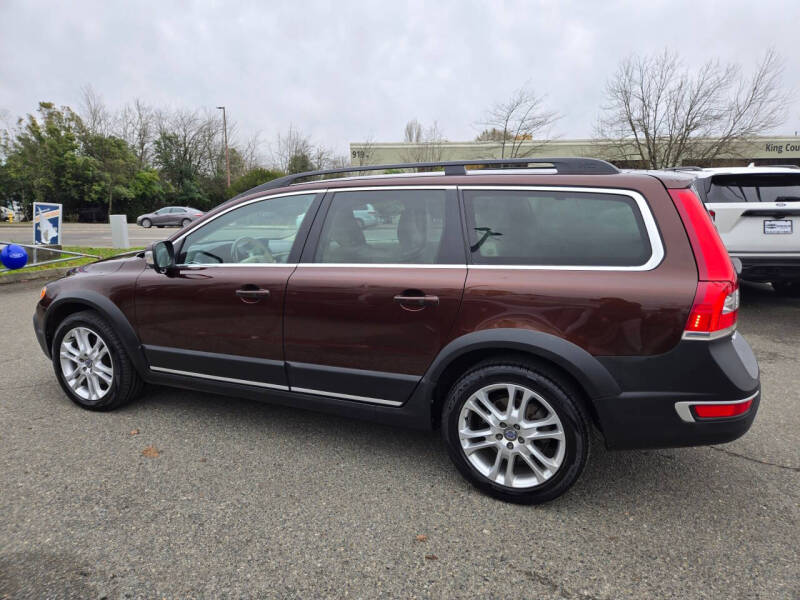 2016 Volvo XC70 T5 Platinum